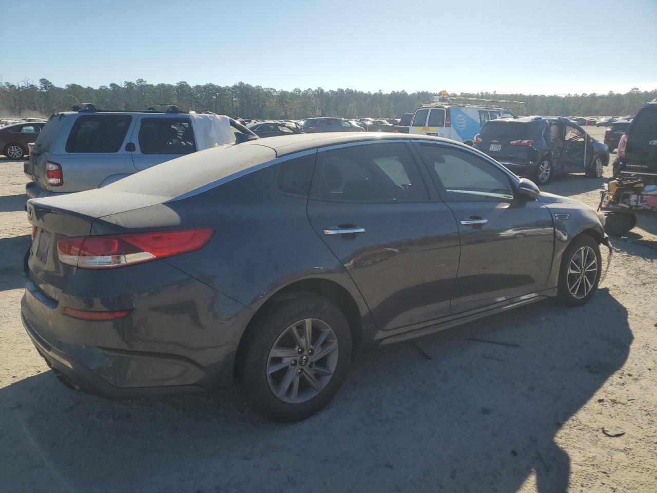 2019 KIA OPTIMA LX - Фото 3