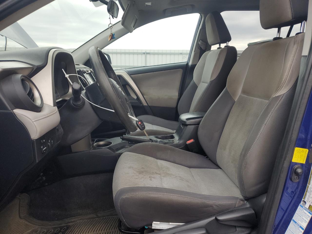 2015 TOYOTA RAV4 XLE - Image 7