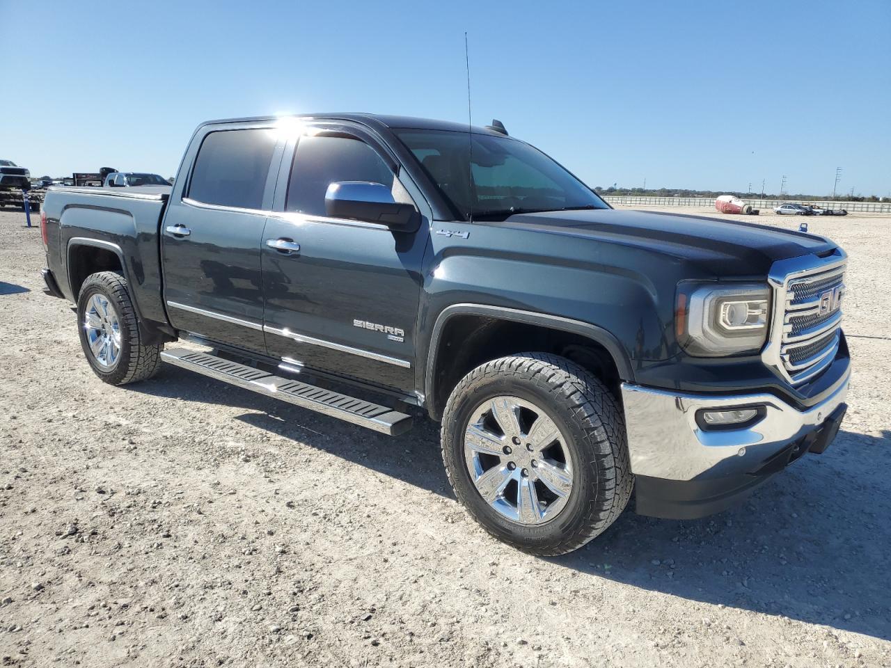 2018 GMC SIERRA K15 - Фото 4