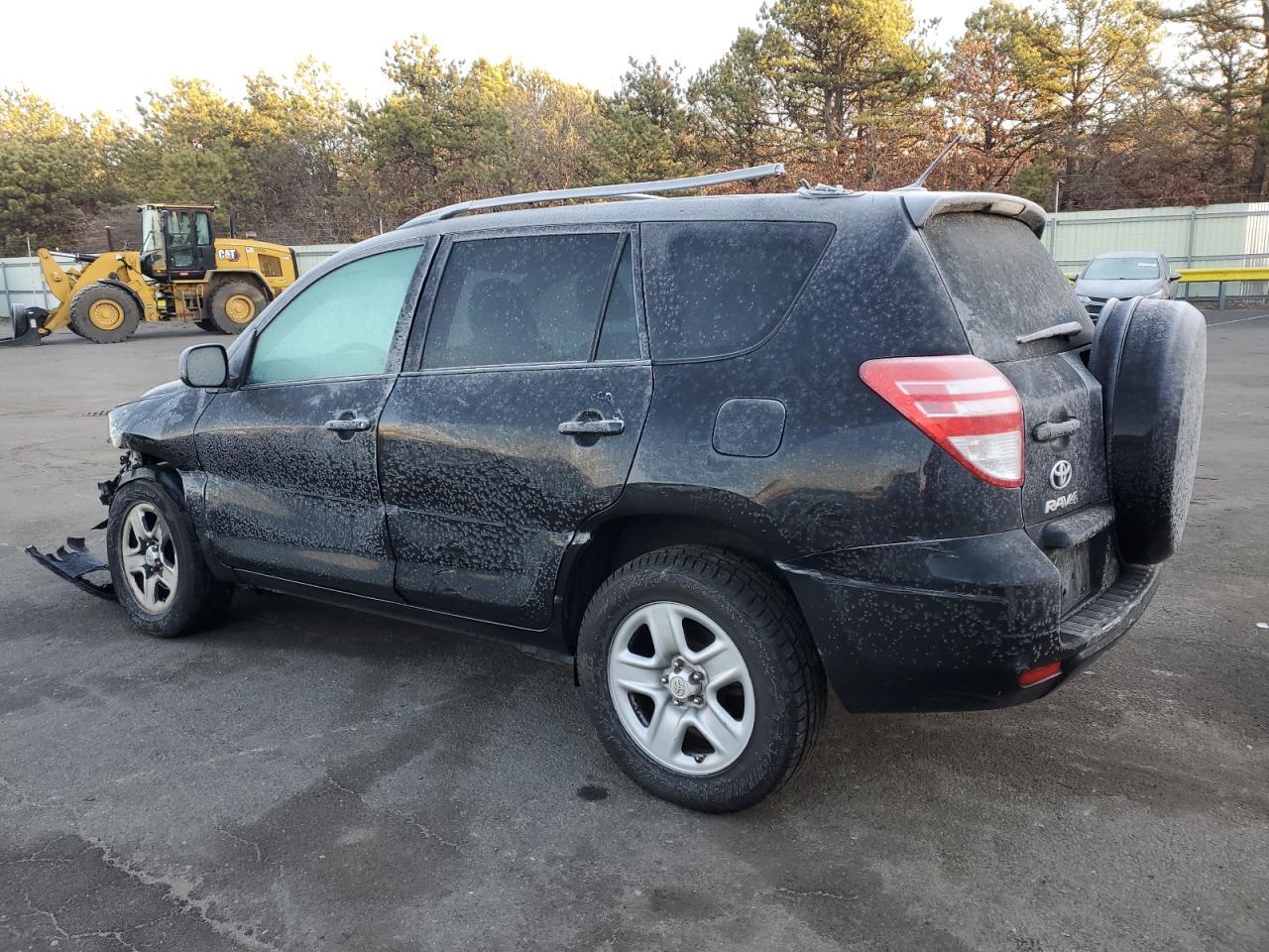 2011 TOYOTA RAV4 - Фото 2