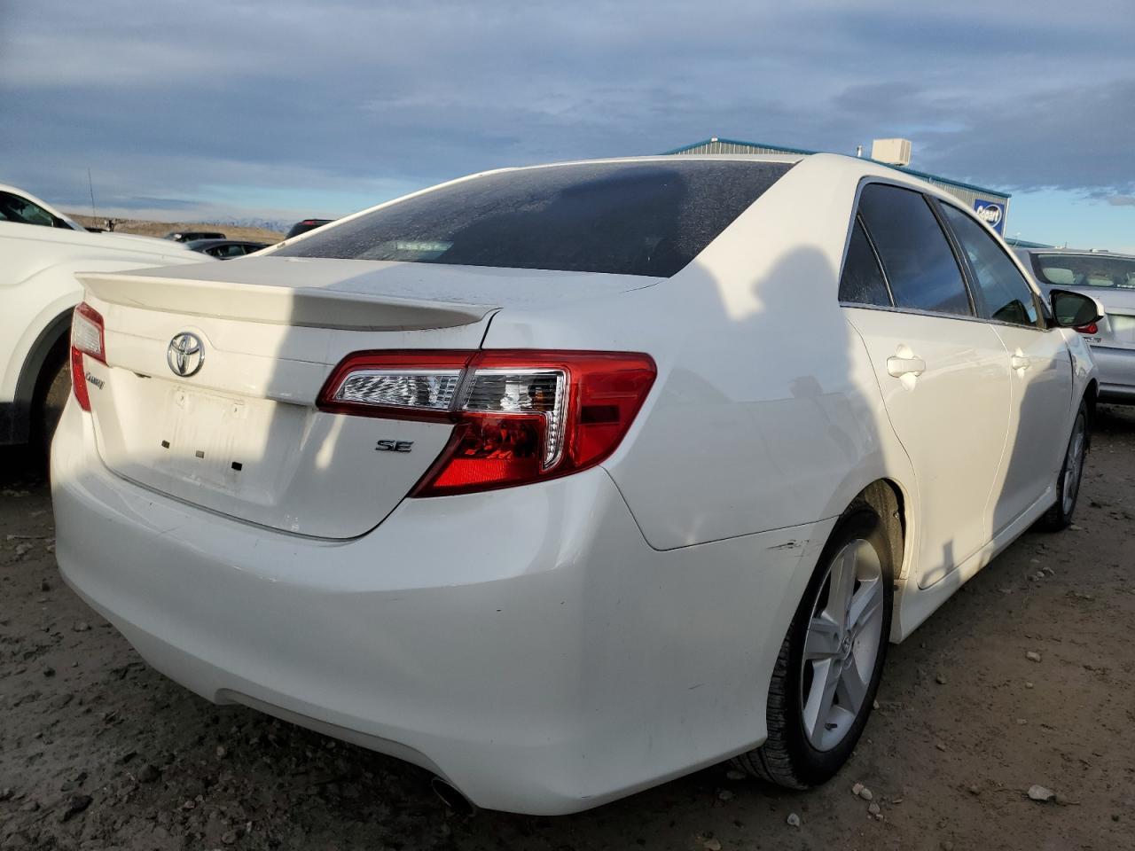 2014 TOYOTA CAMRY L - Image 3