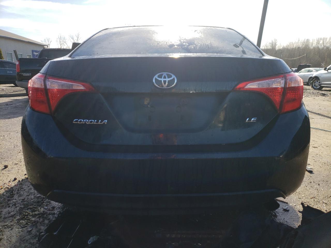 2019 TOYOTA COROLLA L - Фото 6