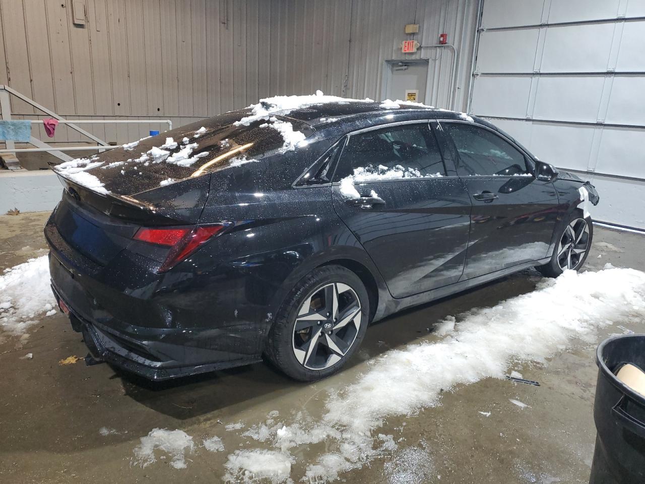 2023 HYUNDAI ELANTRA SE - Image 3