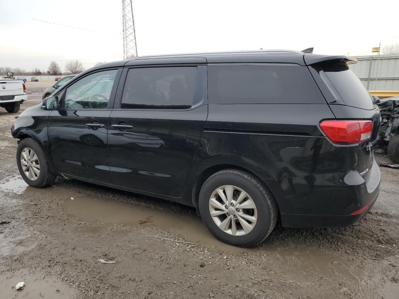 2016 KIA SEDONA LX - Фото 2
