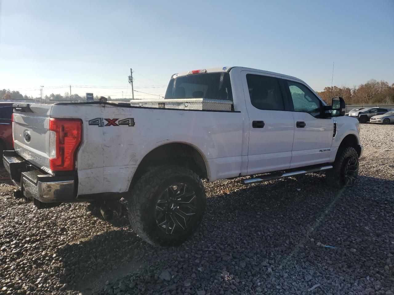 2017 FORD F250 SUPER - Image 3