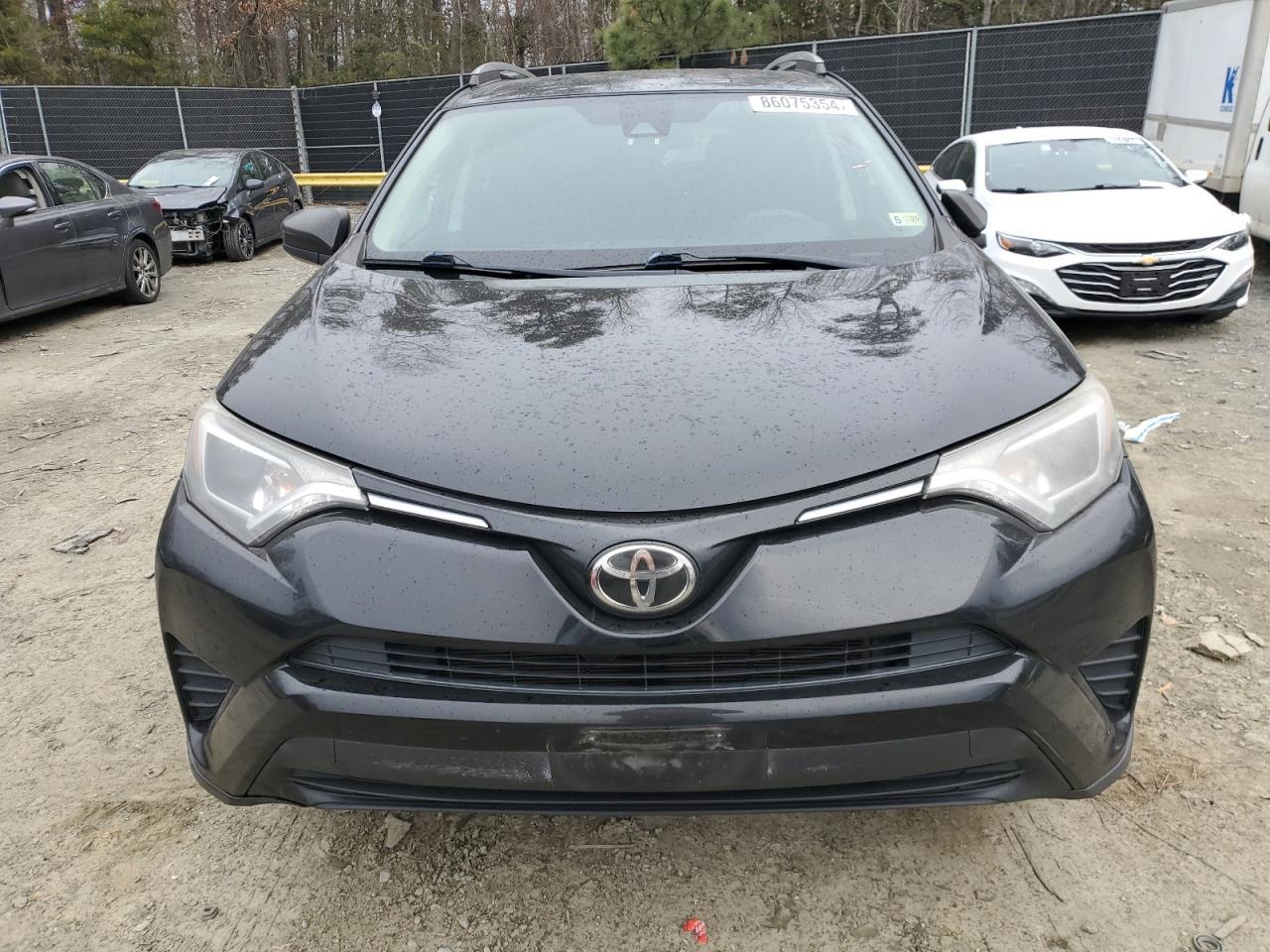2017 TOYOTA RAV4 LE - Image 5