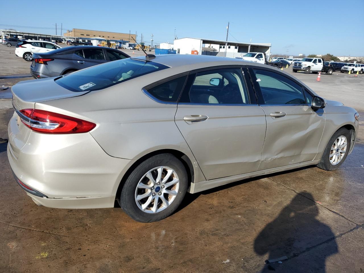 2017 FORD FUSION S - Фото 3