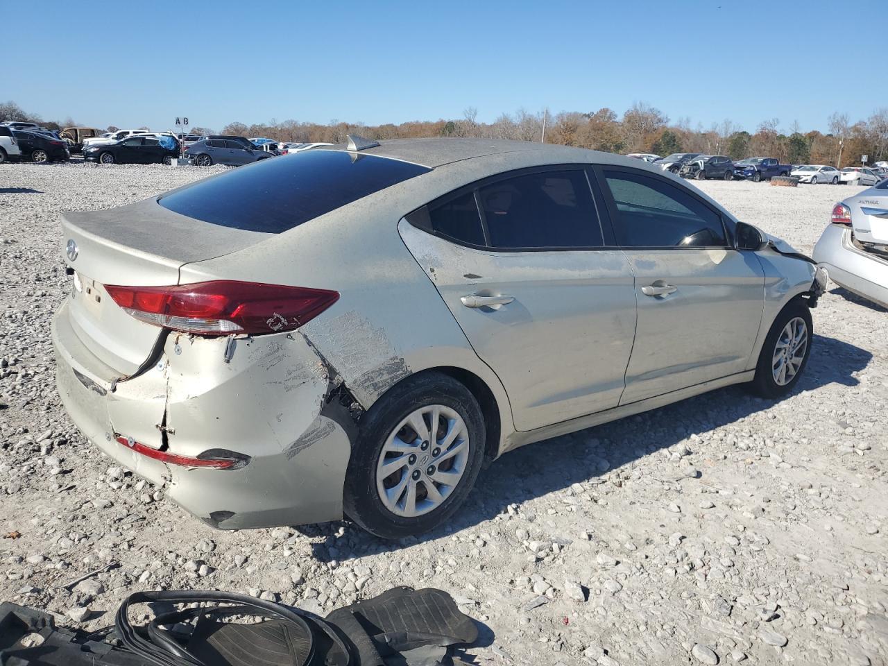 2017 HYUNDAI ELANTRA SE - Image 3