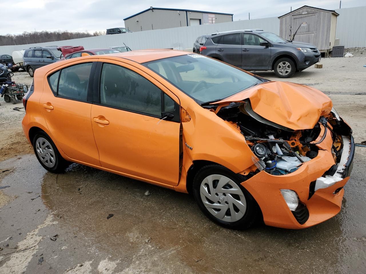 2016 TOYOTA PRIUS C - Фото 4