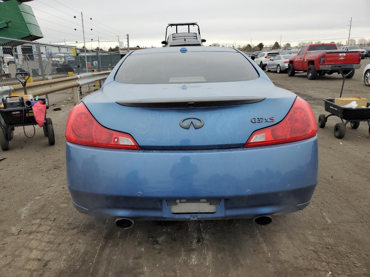 2012 INFINITI G37 - Image 6