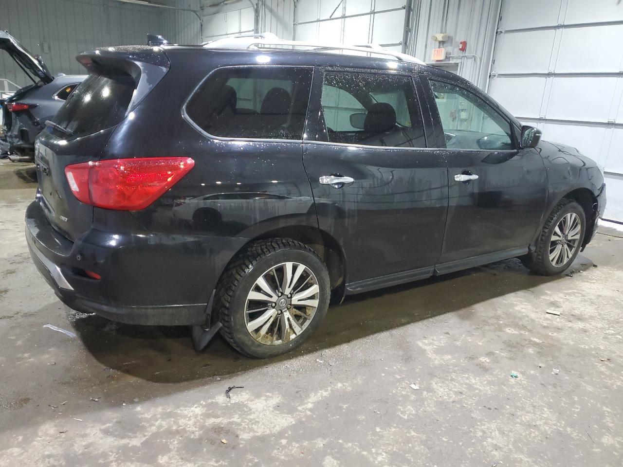 2019 NISSAN PATHFINDER - Image 3