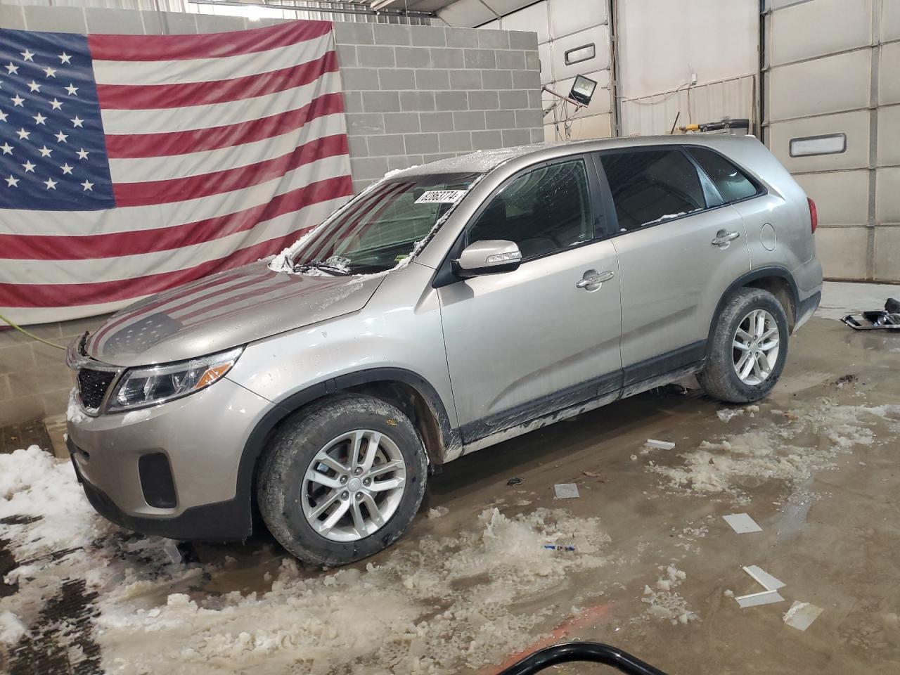 2014 KIA SORENTO LX