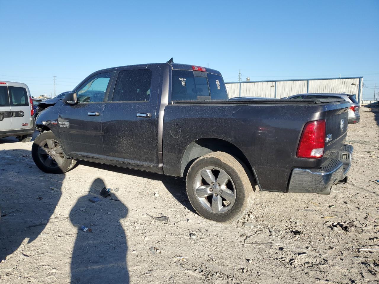 2015 RAM 1500 SLT - Image 2