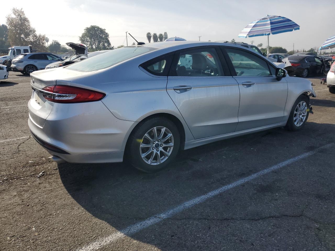 2017 FORD FUSION S - Фото 3