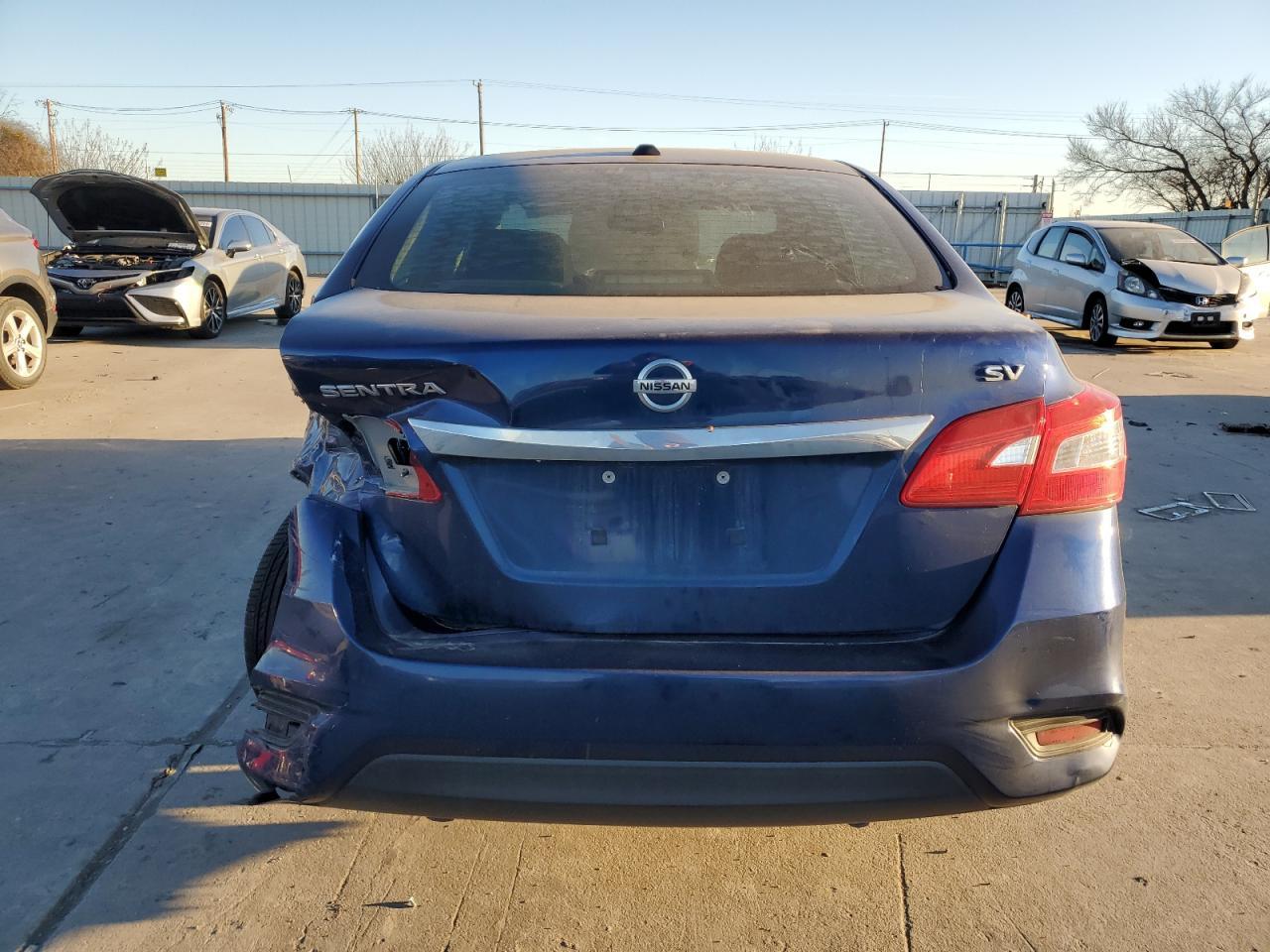 2017 NISSAN SENTRA S - Фото 6