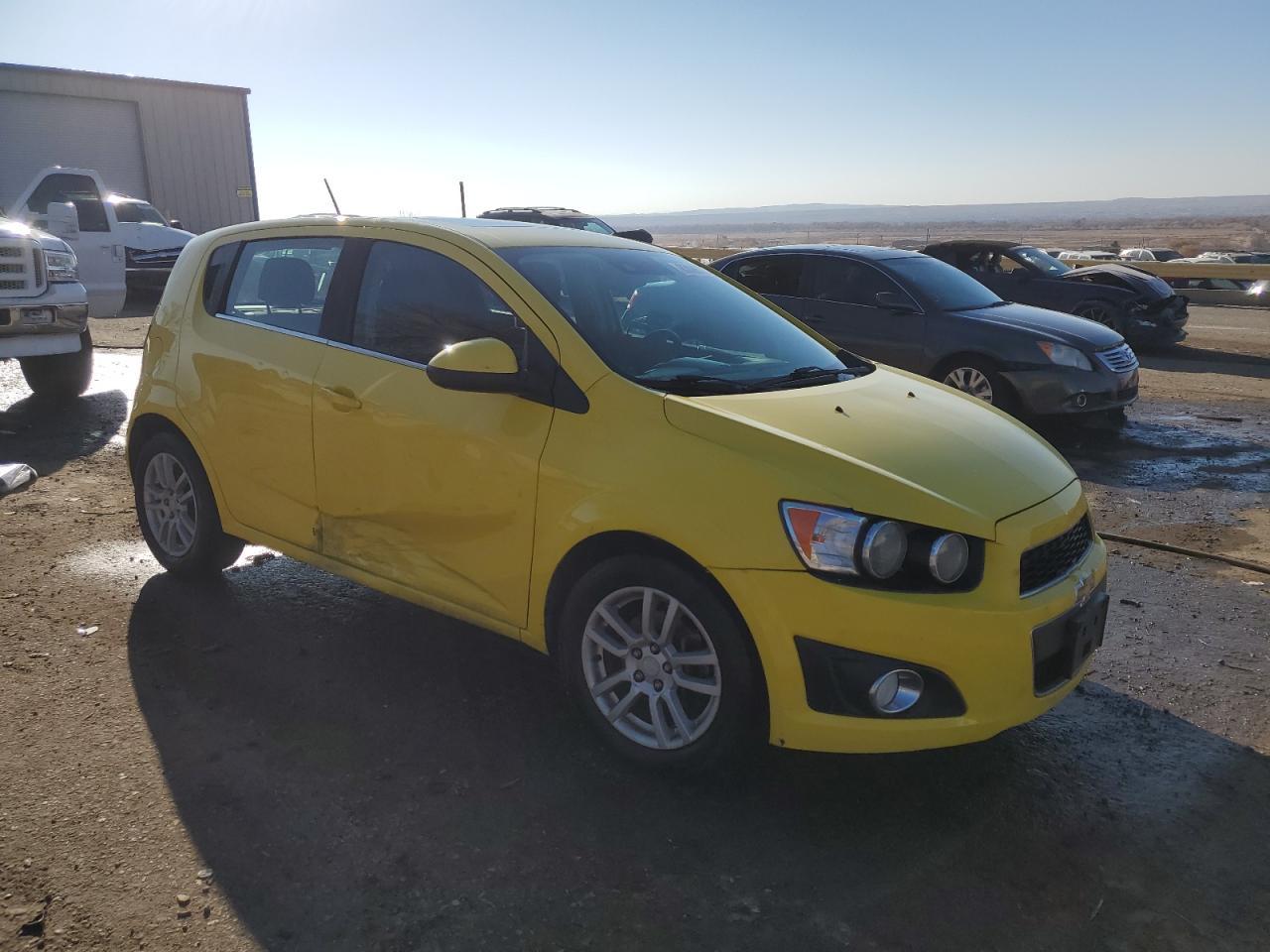 2016 CHEVROLET SONIC LT - Image 4