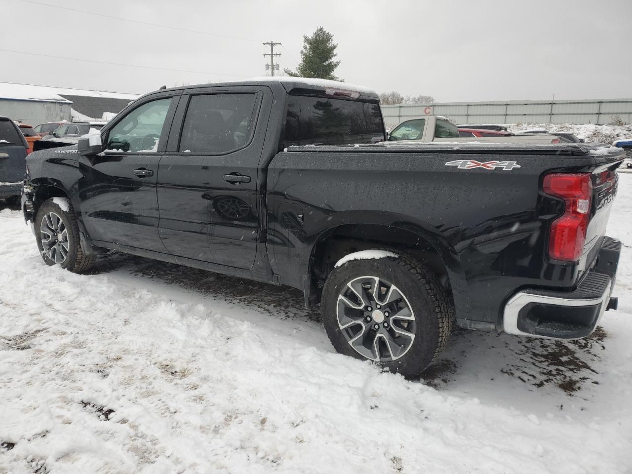 2024 CHEVROLET SILVERADO - Image 2