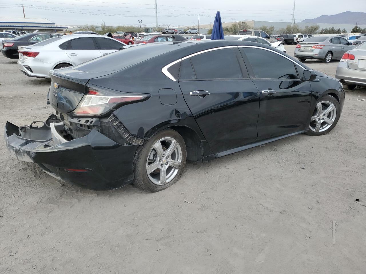 2017 CHEVROLET VOLT LT - Image 3