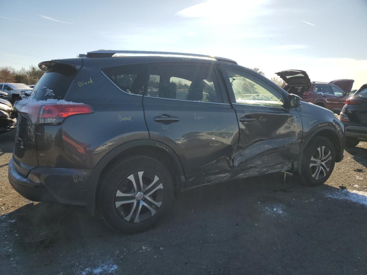 2016 TOYOTA RAV4 LE - Image 3