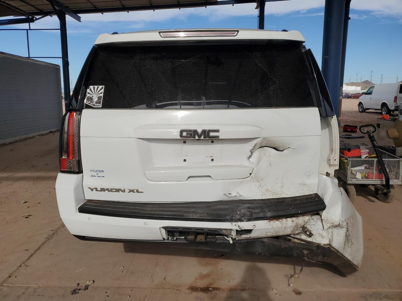 2016 GMC YUKON XL K - Фото 6