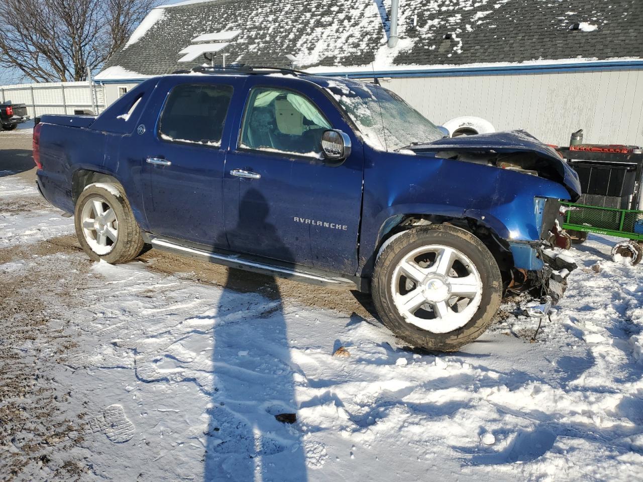 2013 CHEVROLET AVALANCHE - Фото 4