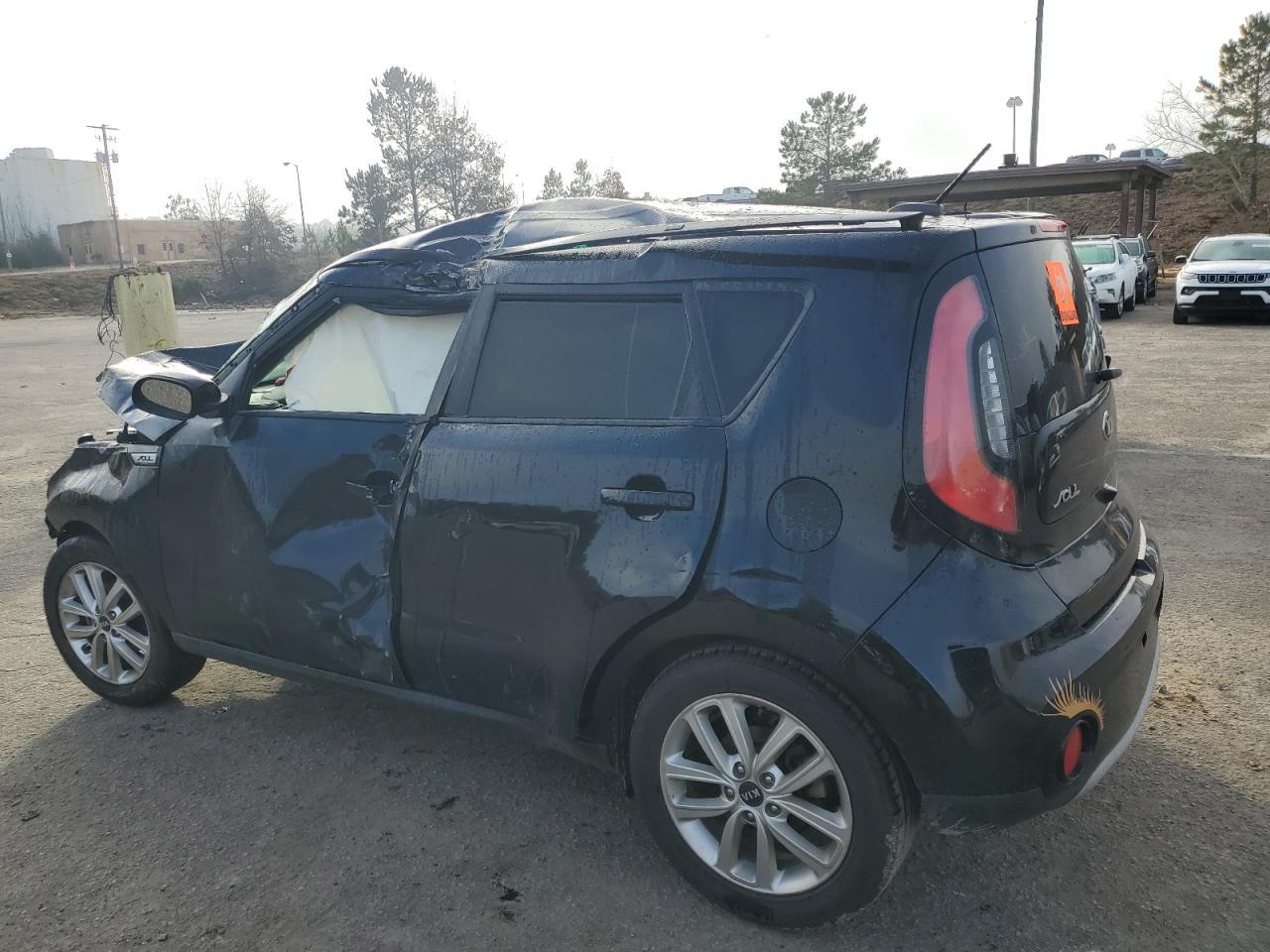 2019 KIA SOUL + - Image 2