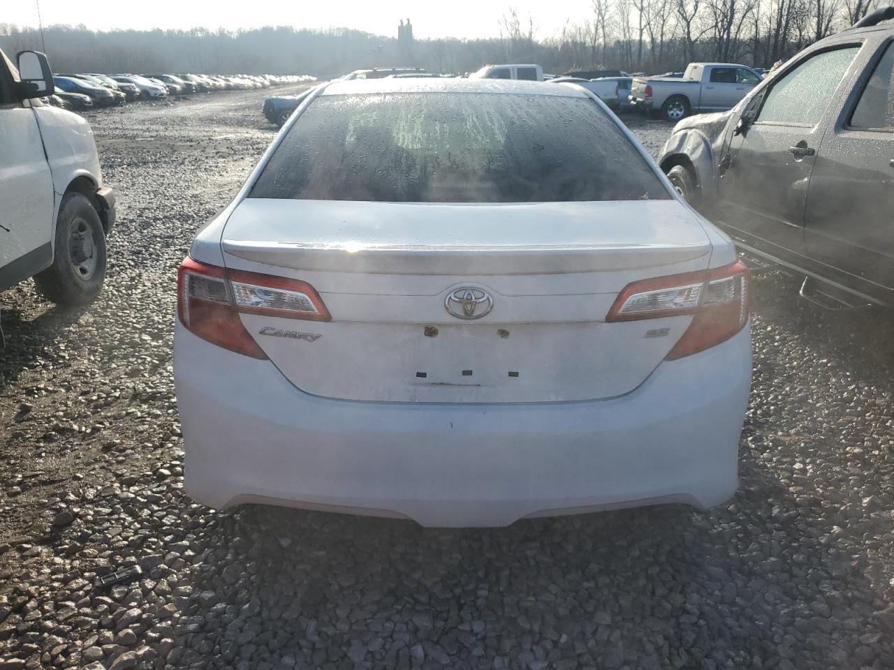 2014 TOYOTA CAMRY L - Image 6