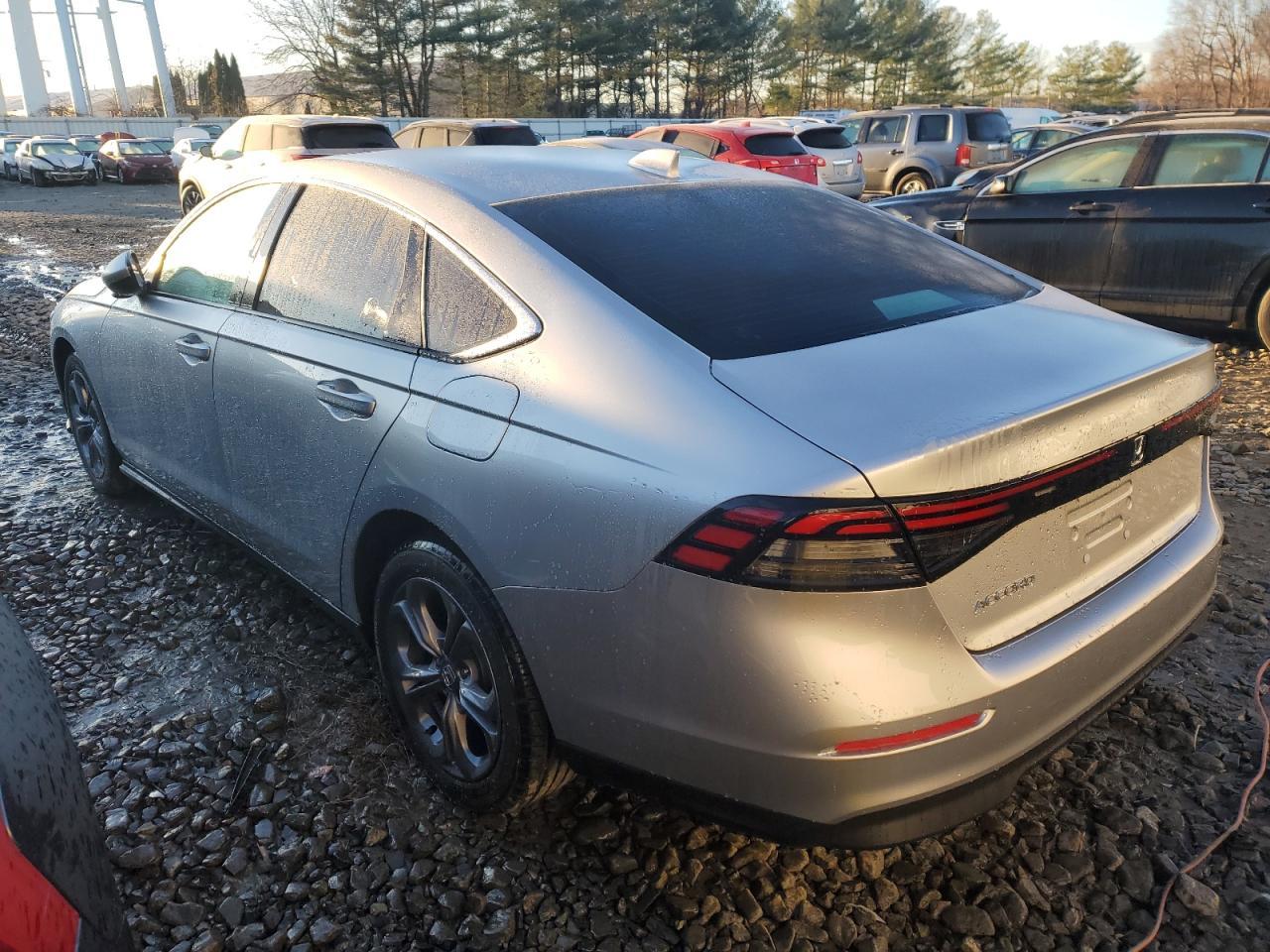 2024 HONDA ACCORD EX - Image 2