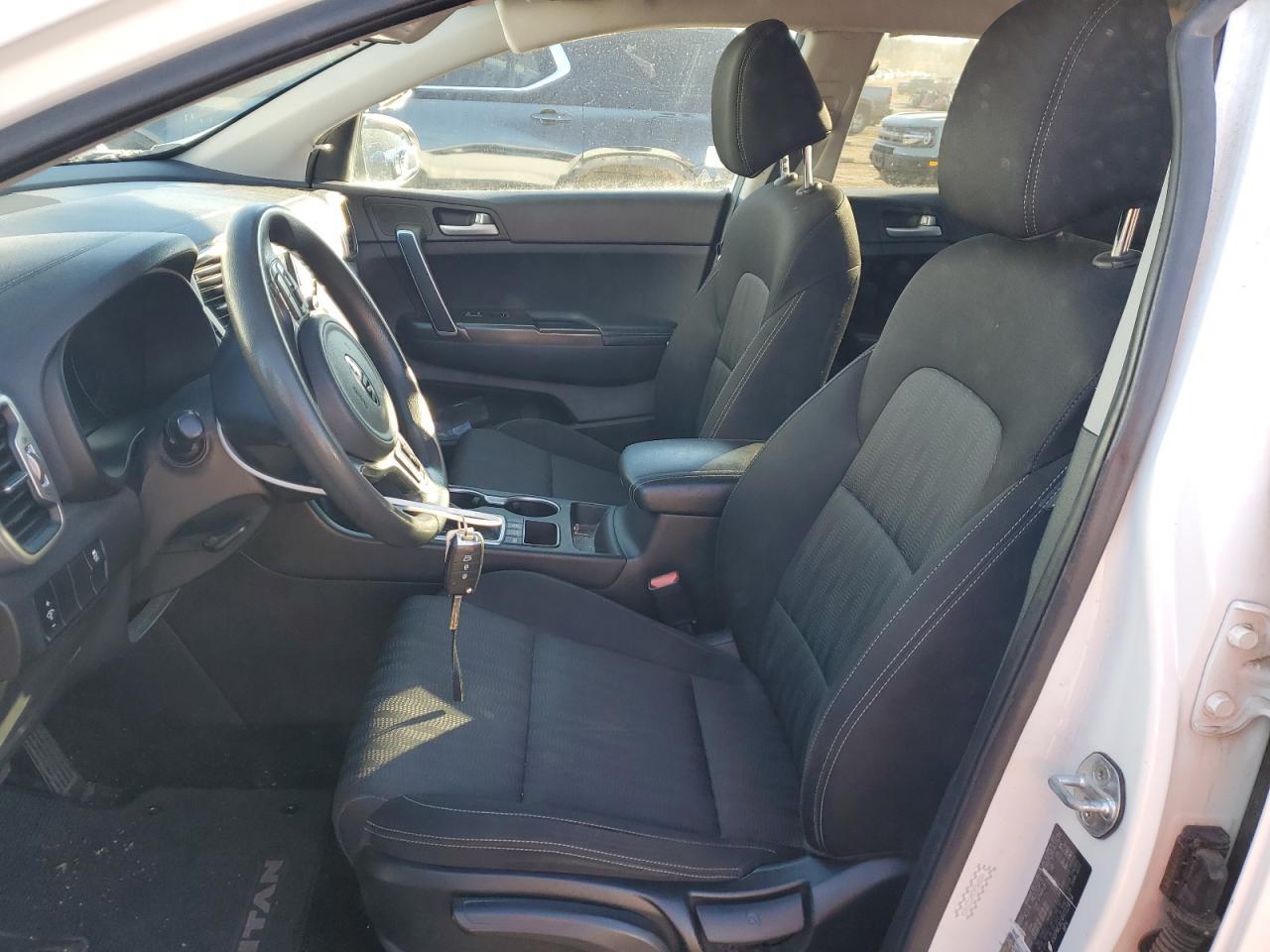 2017 KIA SPORTAGE L - Image 7