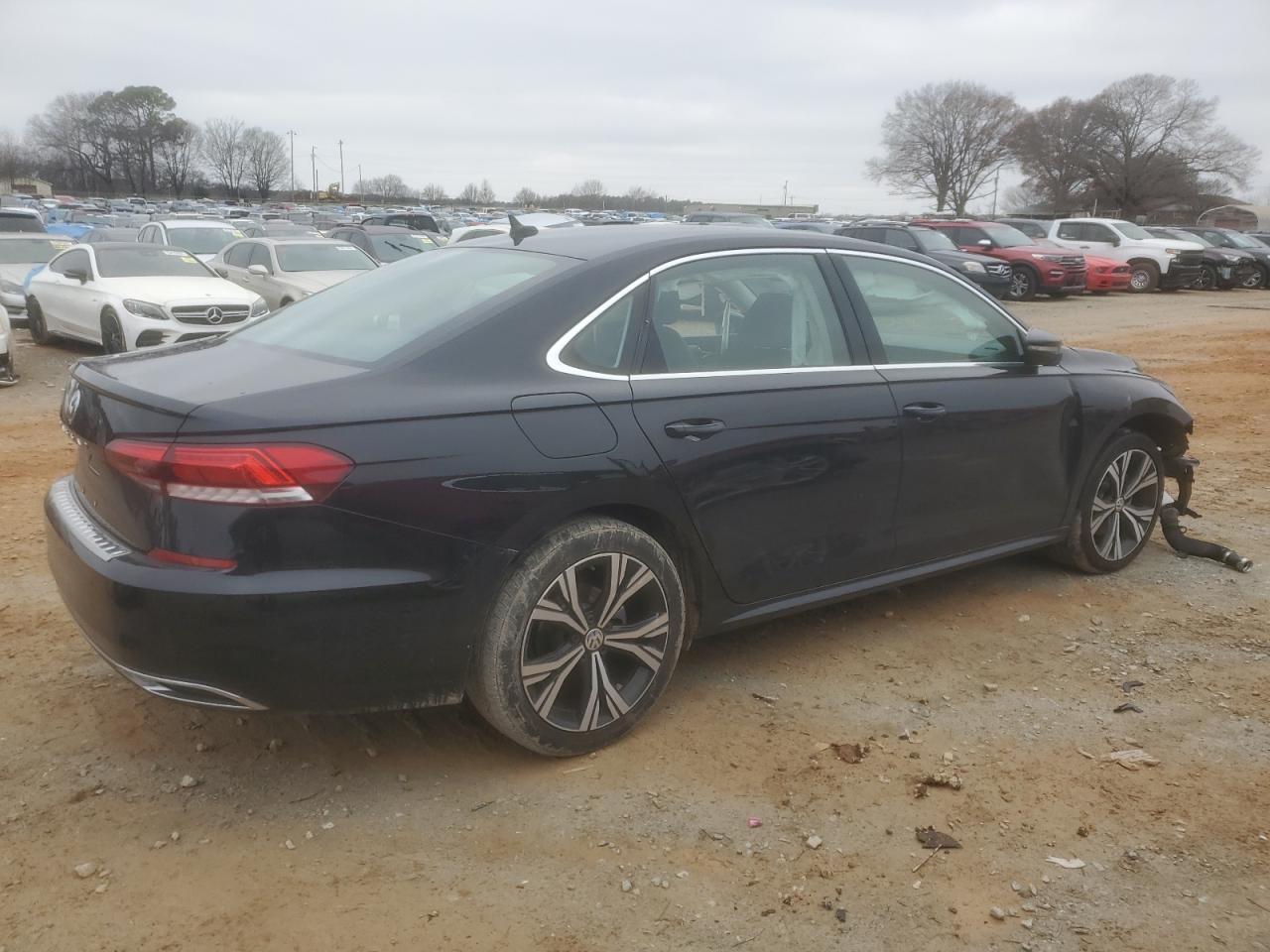2022 VOLKSWAGEN PASSAT SE - Фото 3