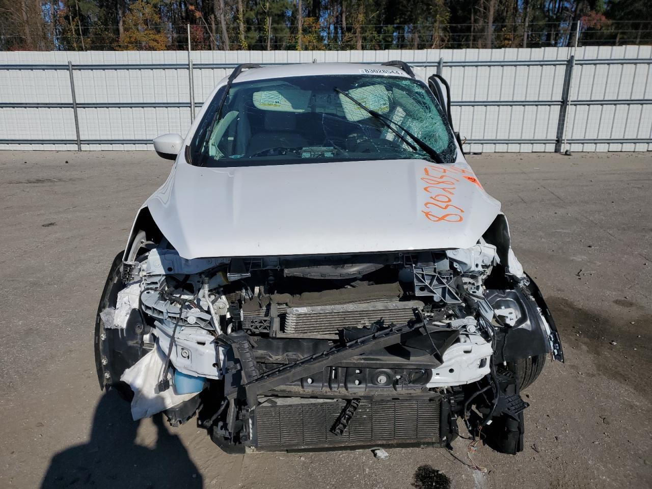 2017 FORD ESCAPE SE - Фото 5