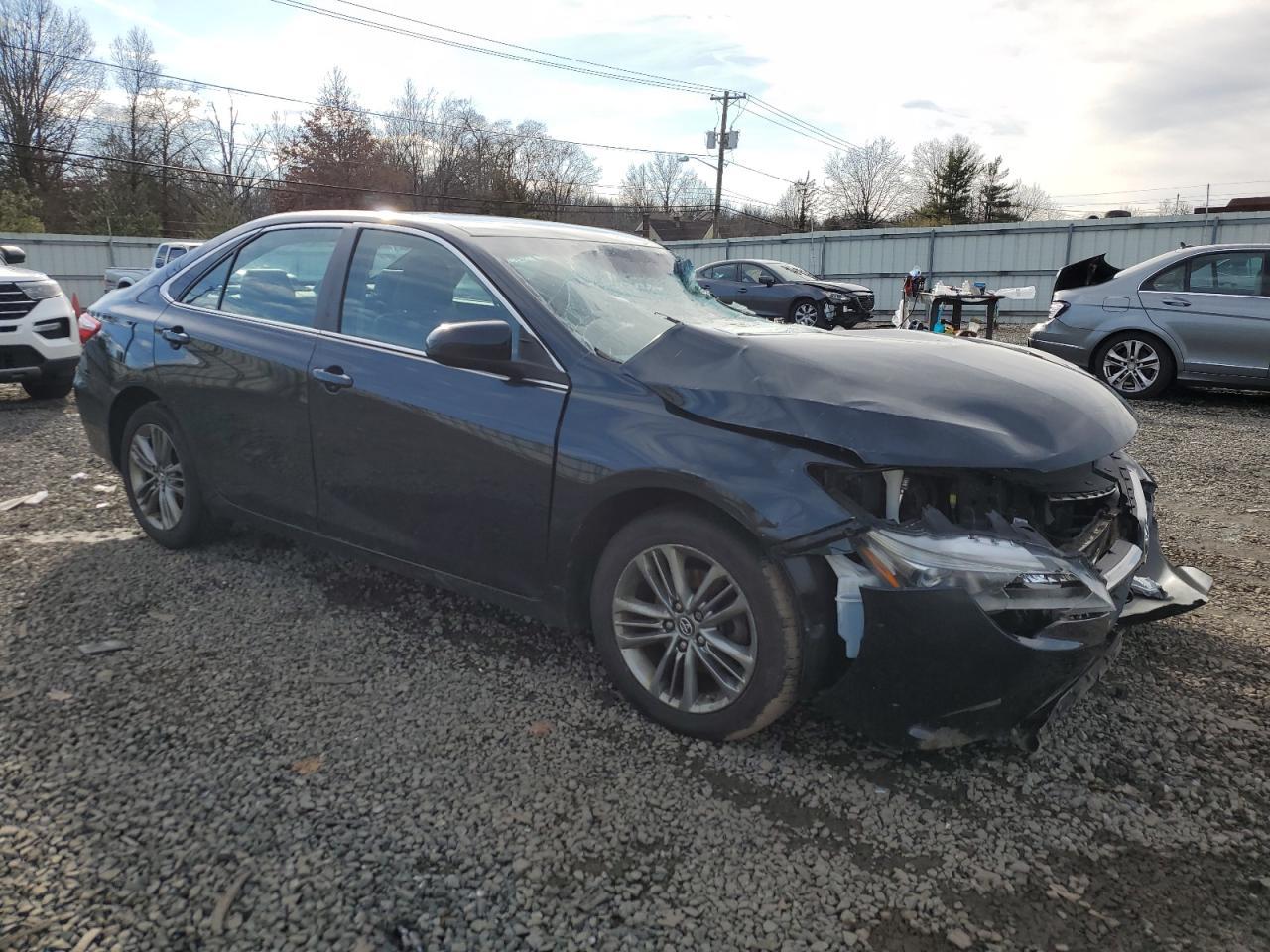 2017 TOYOTA CAMRY LE - Фото 4