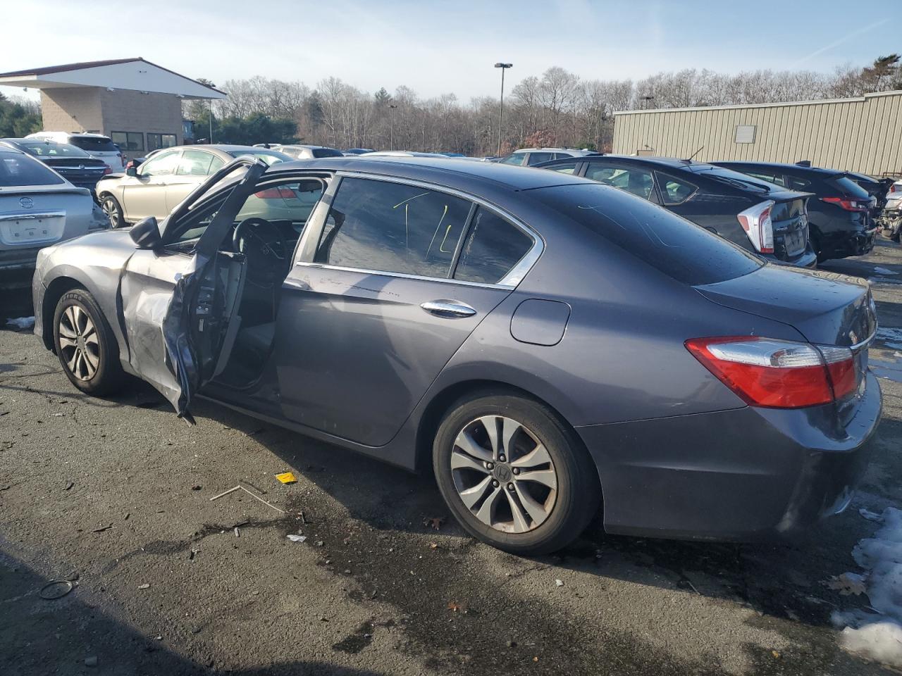 2014 HONDA ACCORD LX - Фото 2