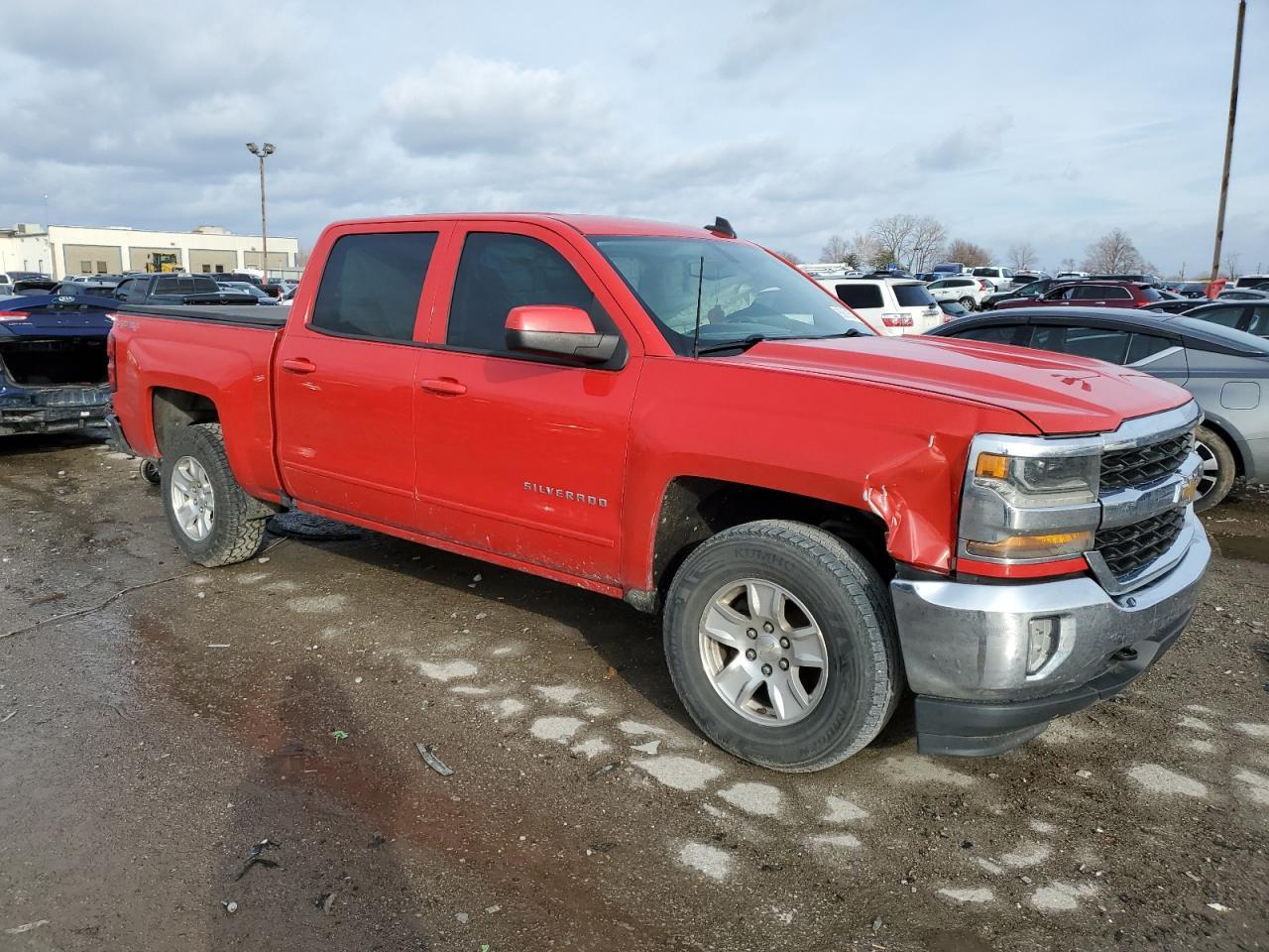2017 CHEVROLET SILVERADO - Image 4
