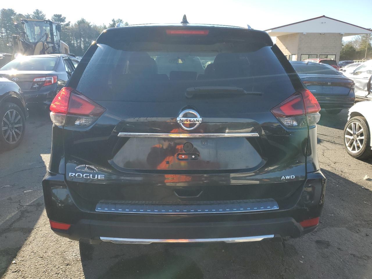 2017 NISSAN ROGUE S - Фото 6