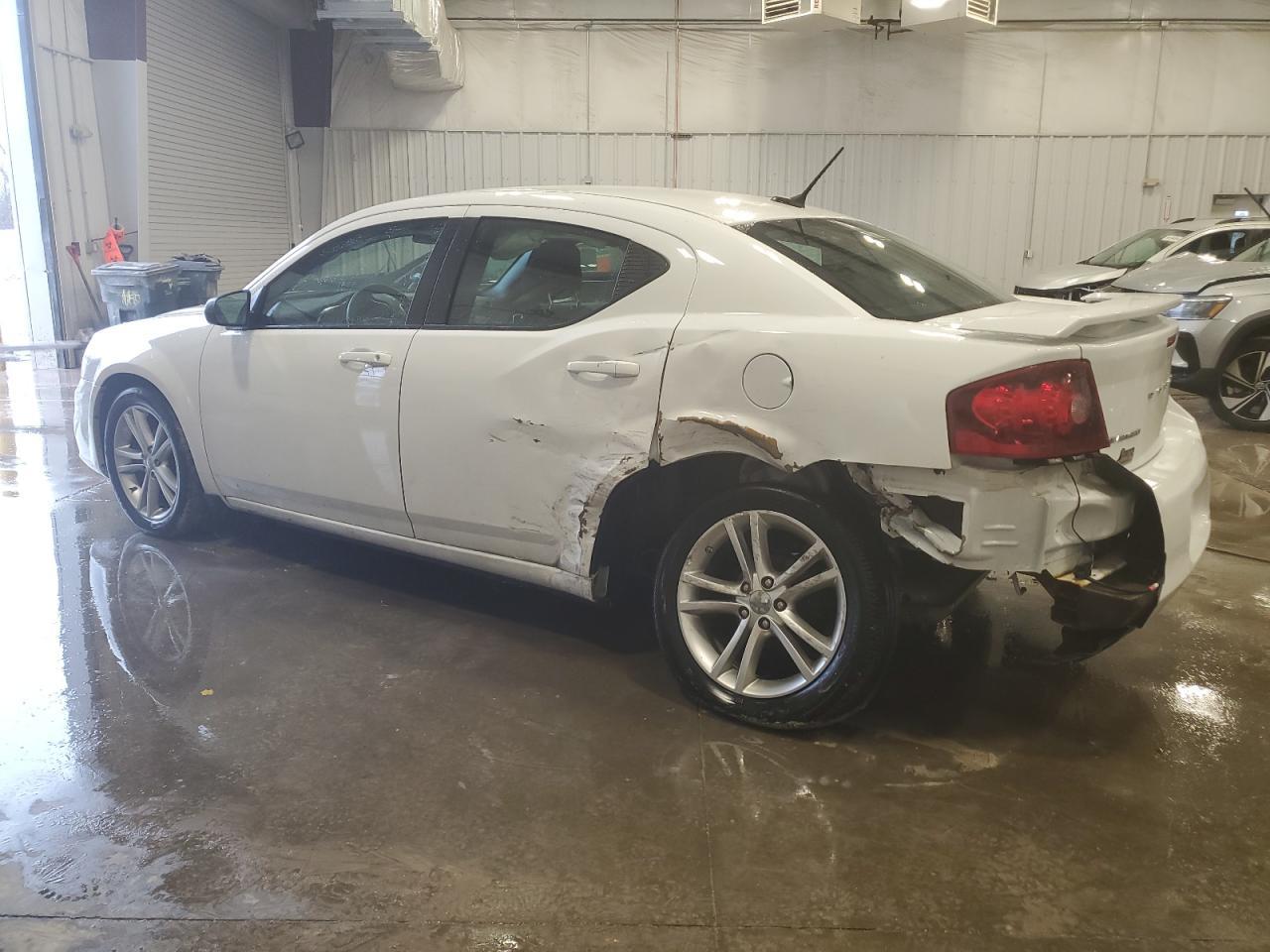 2014 DODGE AVENGER SE - Фото 2