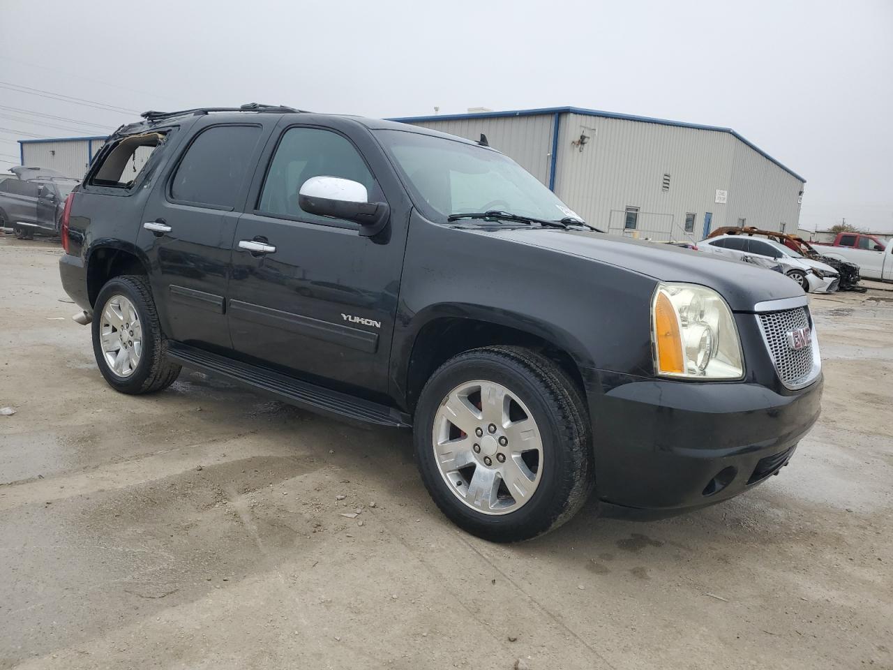 2012 GMC YUKON SLT - Image 4