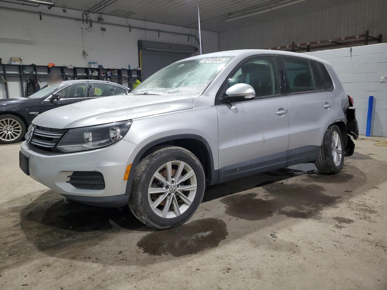 2014 VOLKSWAGEN TIGUAN S