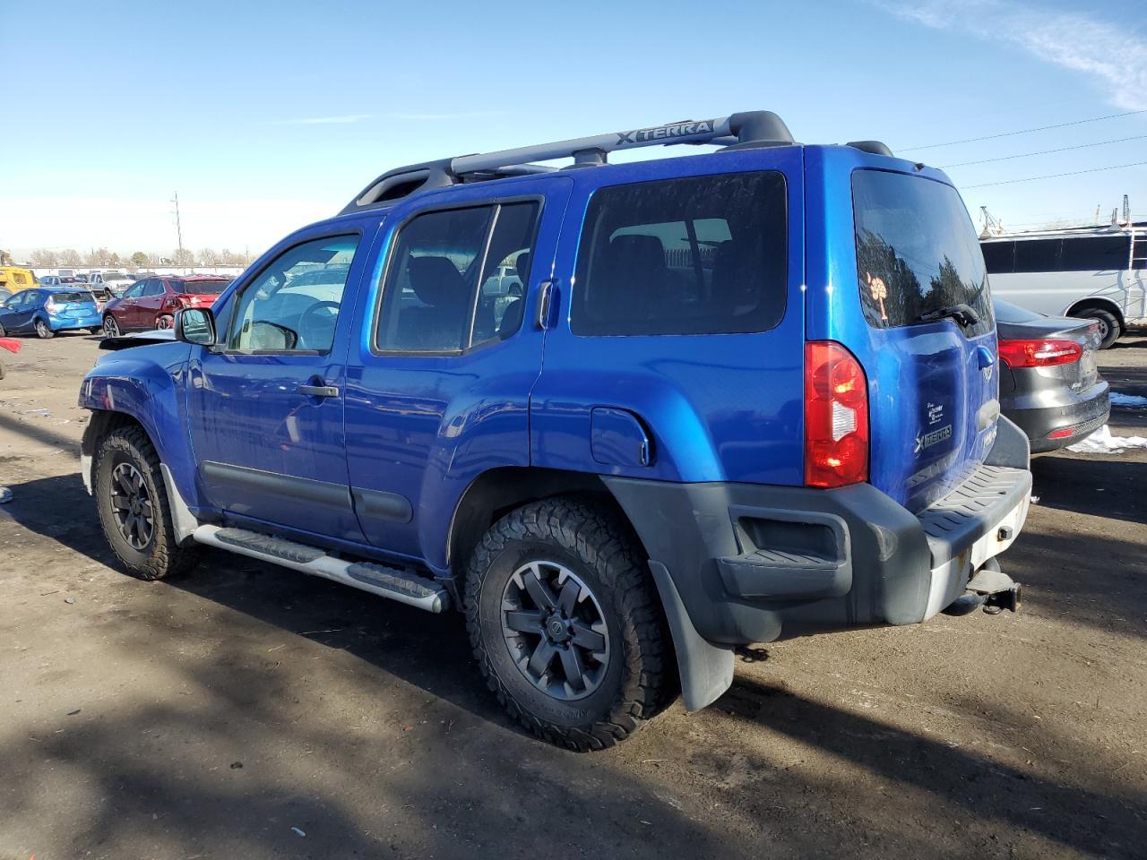 2014 NISSAN XTERRA X - Image 2