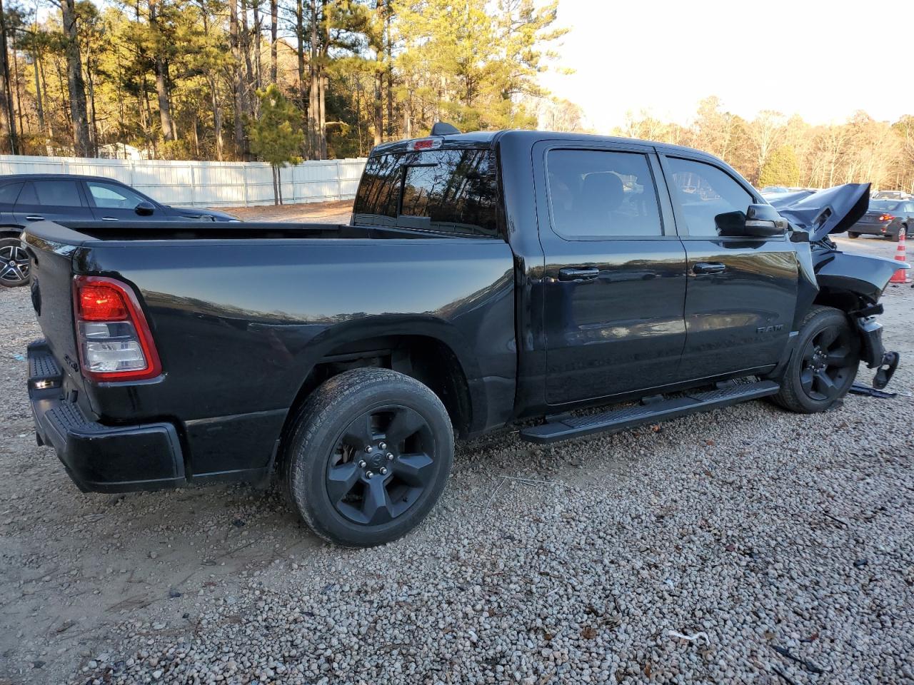 2019 RAM 1500 BIG H - Фото 3