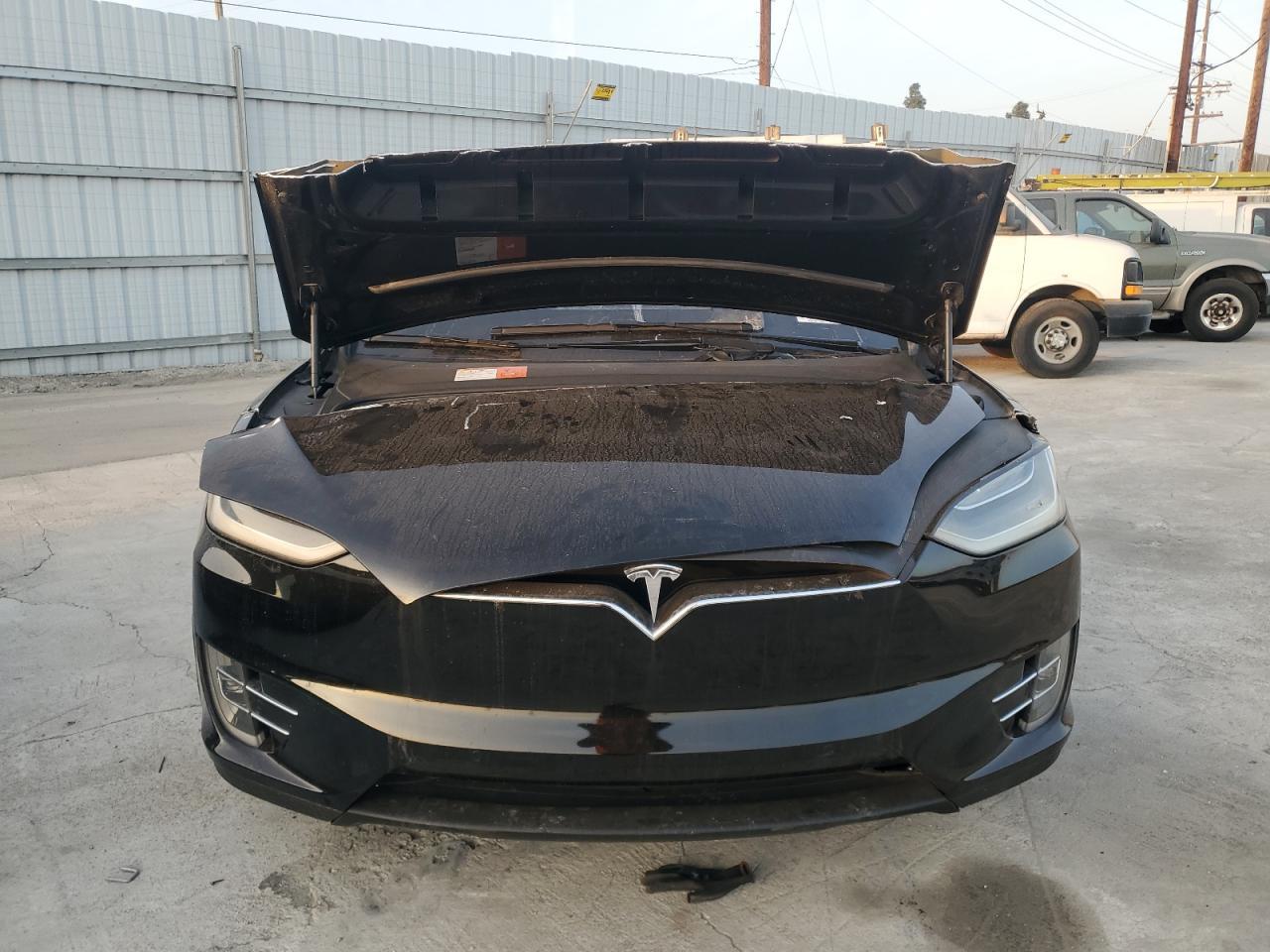2018 TESLA MODEL X - Фото 5