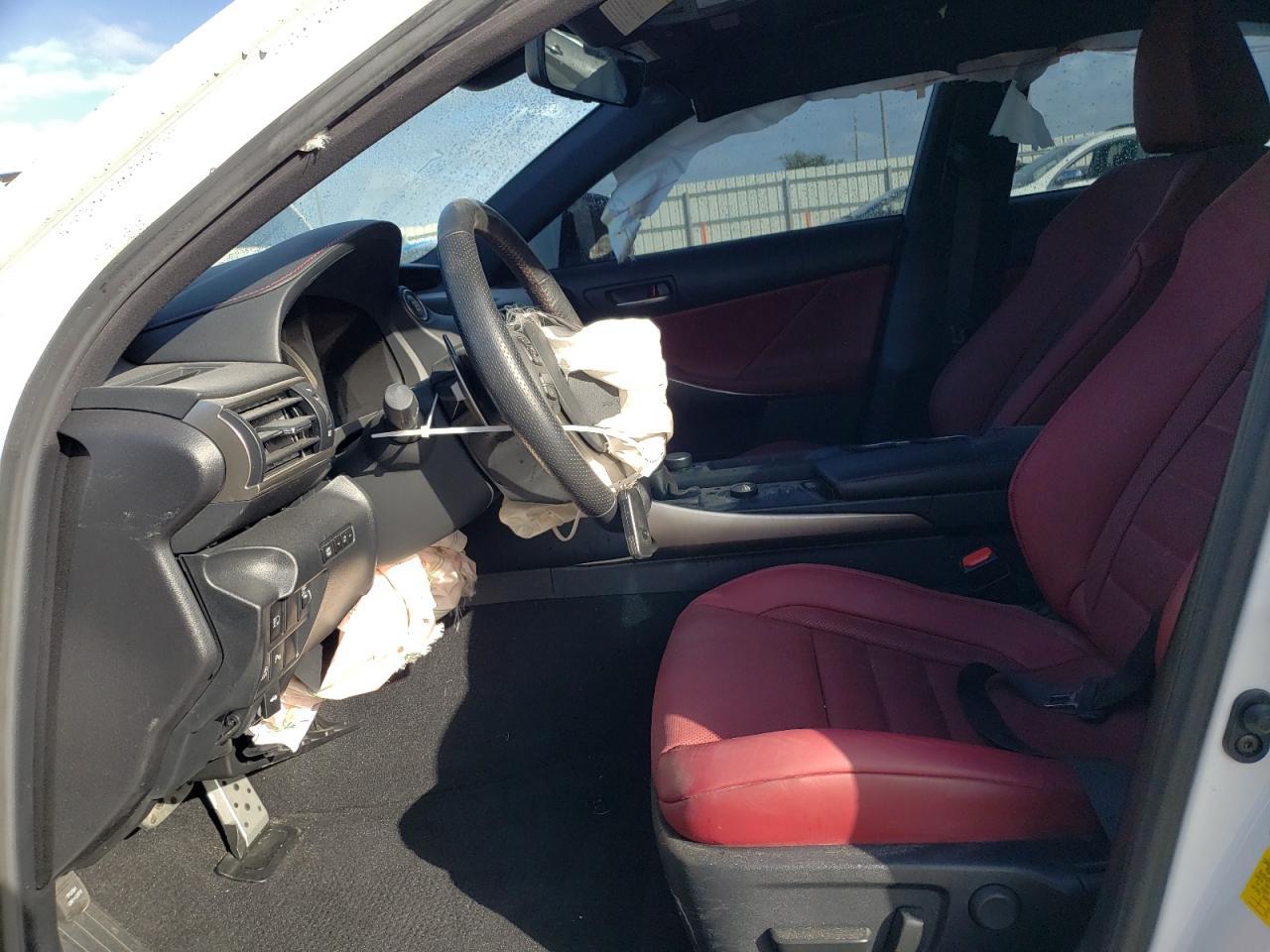 2019 LEXUS IS 300 - Image 7