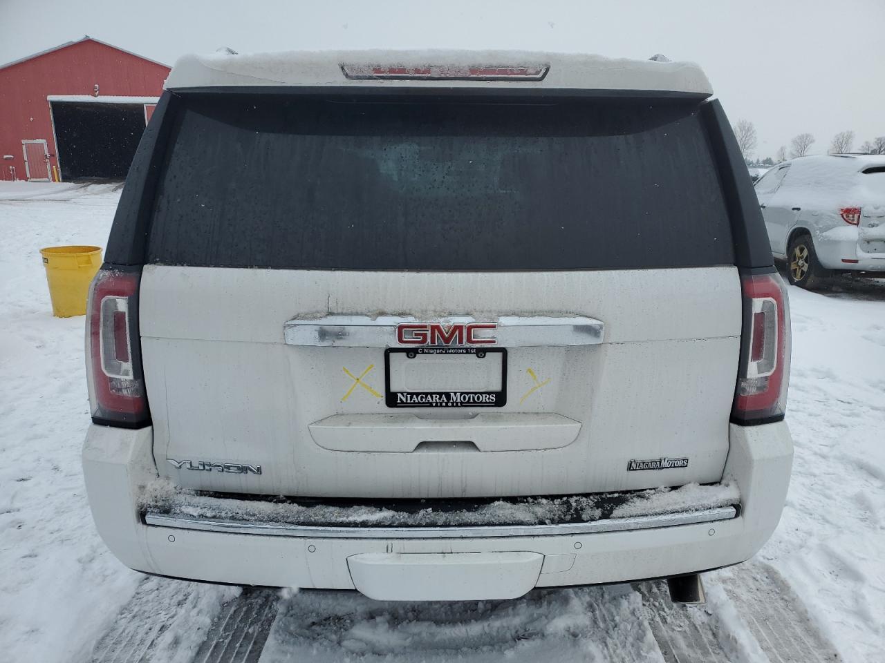 2016 GMC YUKON DENA - Фото 6