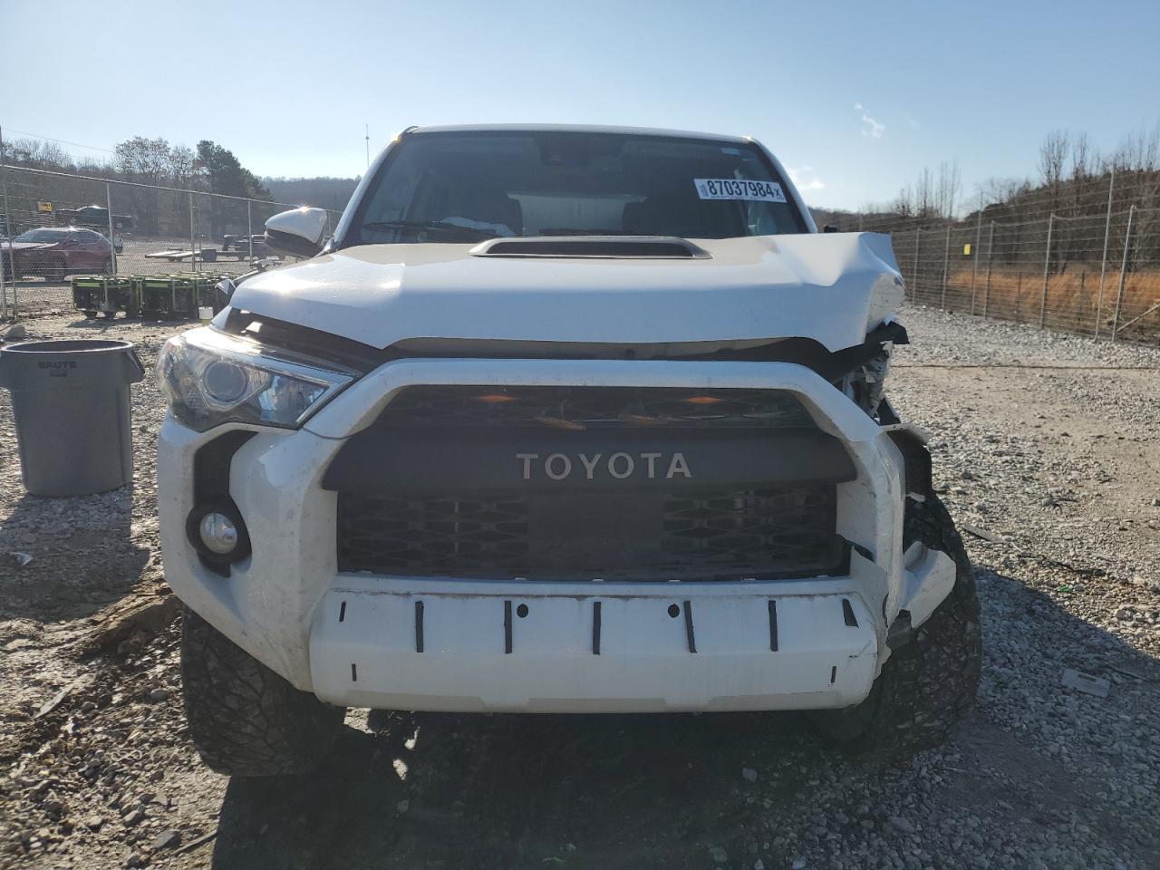 2020 TOYOTA 4RUNNER SR - Фото 5