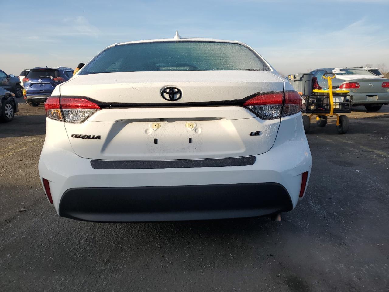 2025 TOYOTA COROLLA LE - Фото 6