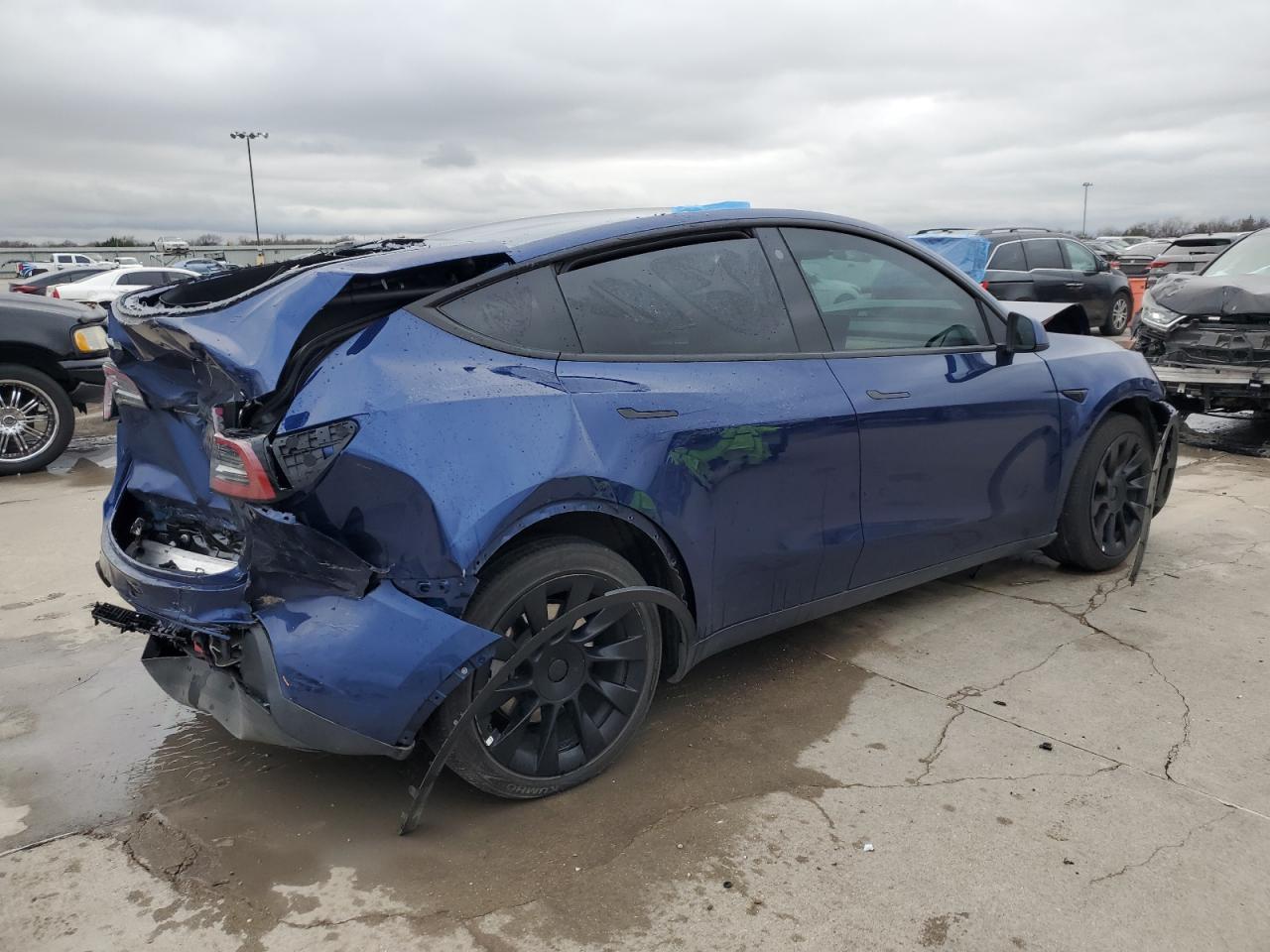 2023 TESLA MODEL Y - Image 3