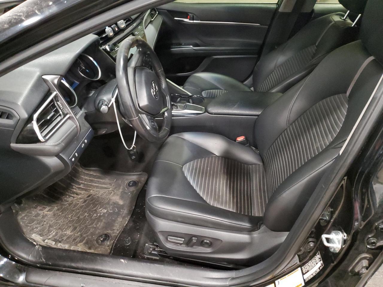 2018 TOYOTA CAMRY L - Фото 7
