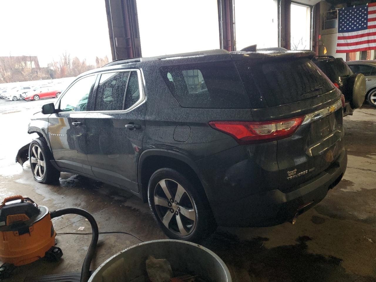 2018 CHEVROLET TRAVERSE L - Image 2
