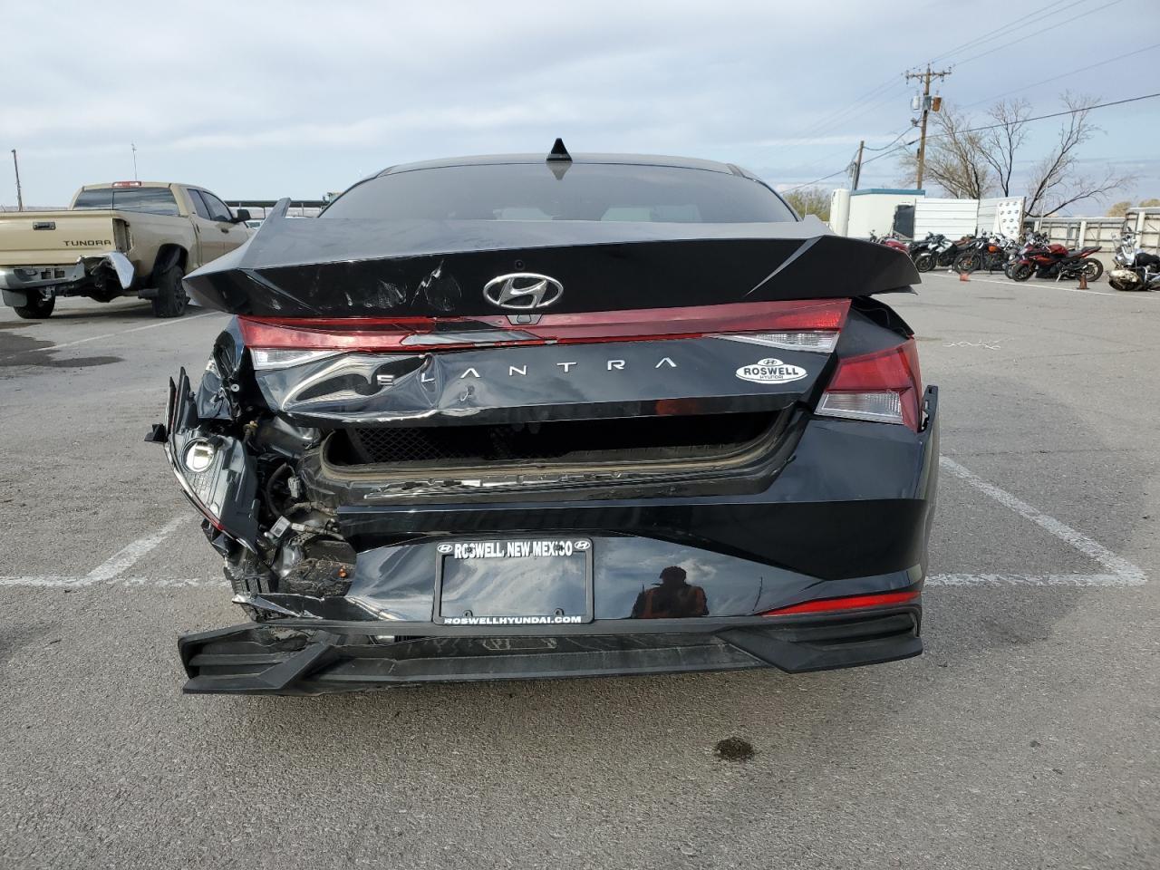 2023 HYUNDAI ELANTRA SE - Фото 6