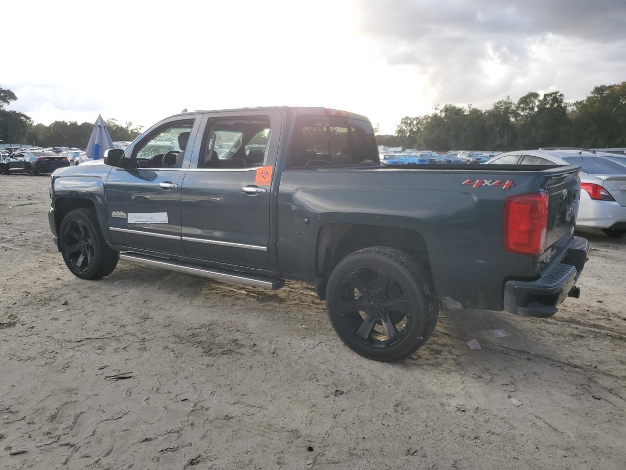 2018 CHEVROLET SILVERADO - Image 2